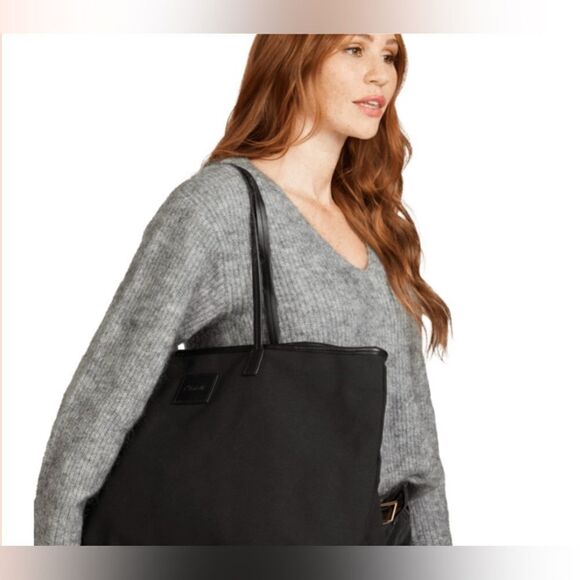 NEW … CLEOBELLA Canvas Tote - Picture 2 of 9